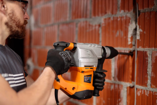 Elektricni cekic Villager VLN 1506