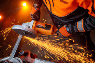 Brusilica elektricna 2350W - ugaona 230 mm VLN 470