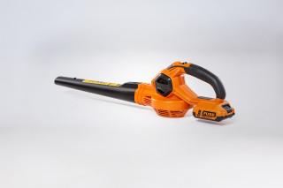 Fuse akumulatorski duvac za lisce VBV 2120