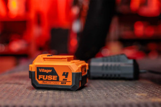 Fuse baterija 18V 4AH