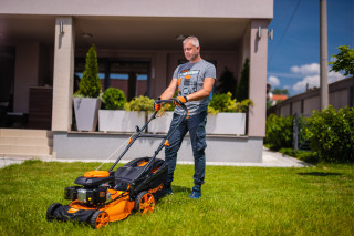 Motorna kosacica Villager ATLAS 4111T