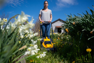 Akumulatorska kosačica Stiga Collector 132 AE (sa punjačem i baterijom)