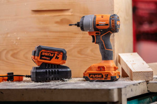 FUSE akumulatorski brushless udarni zavrtač VPL 8420