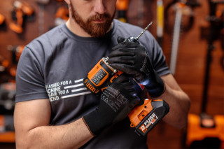 Fuse akumulatorska brushless udarna bušilica VPL 8120