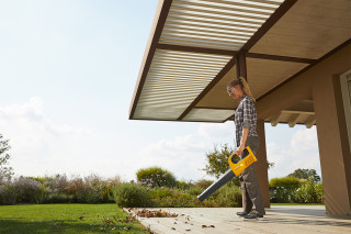 Akumulatorski duvac Stiga SAB 100 AE Kit (sa punjačem i baterijom)