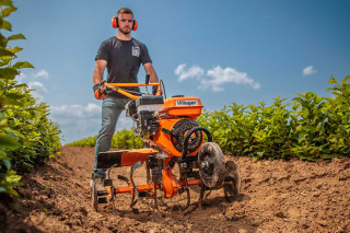 Motorni kultivator Villager VTB 8422 sa plugom za oranje
