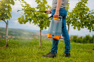 Akumulatorska prskalica BS 8 