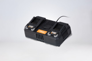 FUSE 18V Dvostruki brzi punjač 2 x 4,5A 