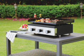 Plancha na gas sa tri gorionika 