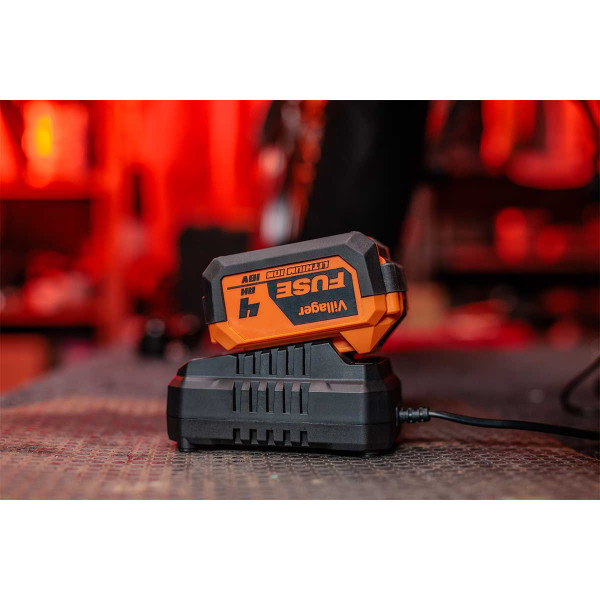 Fuse baterija 18V 4AH