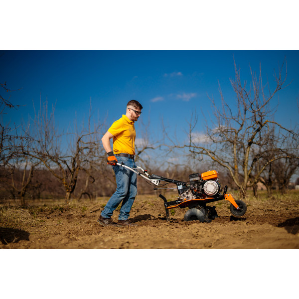 Motorni kultivator Villager VTB 842 P 