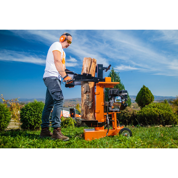 Motorni vertikalni cepac drva Villager PLS 10T 2019 