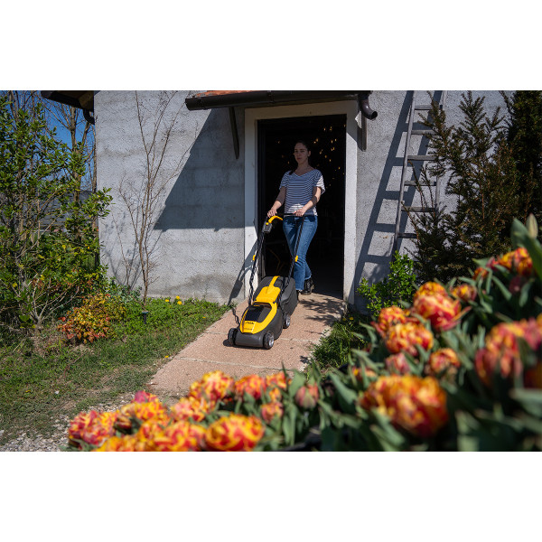 Akumulatorska kosačica Stiga Collector 132 AE (sa punjačem i baterijom)