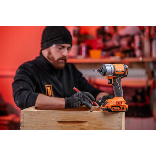 FUSE akumulatorski brushless udarni zavrtač VPL 8420