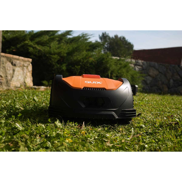 Robot kosačica Villager QUIX XS