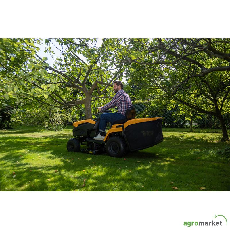 Akumulatorski traktor kosačica Stiga Estate 384 E 